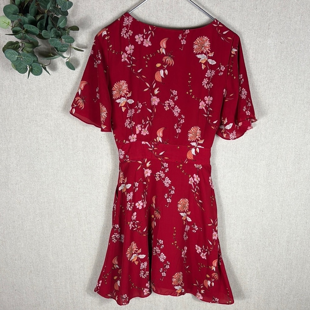 BB Dakota > Red Floral Wrap Dress 4 - Picture 10 of 10